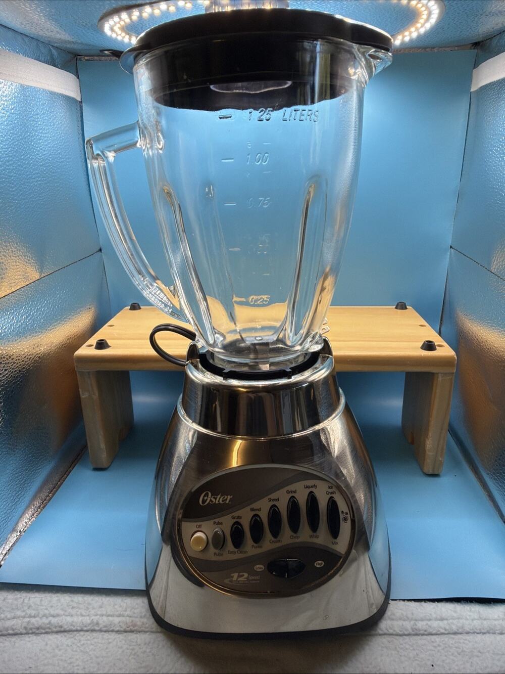Oster blender 12 speed All Metal Drive With Glass Pitcher Model 6843 WORKS!